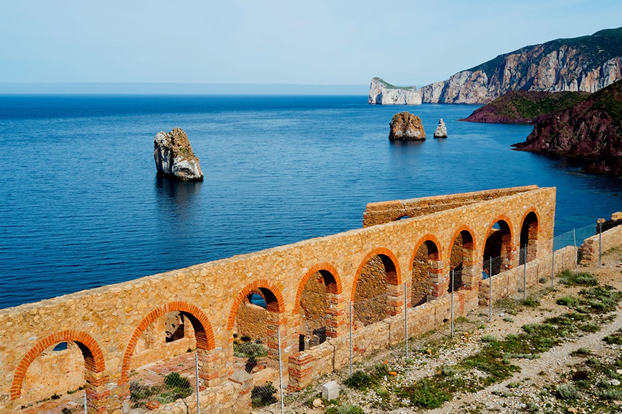 Miniere in Sardegna visitabili e percorsi ptra villaggi minerari abbandonati